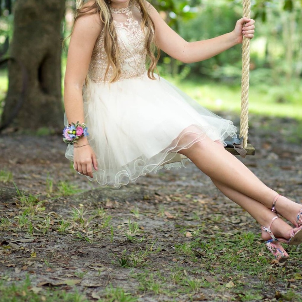 Classy, ballerina-esque short, formal dress